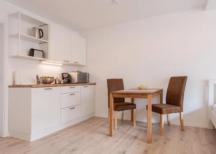 Gaestehaus Hegerweg 2, * Calden