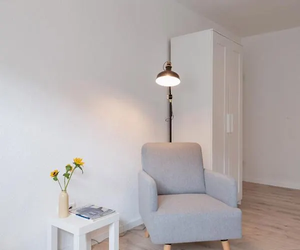 Gaestehaus Hegerweg 2, *